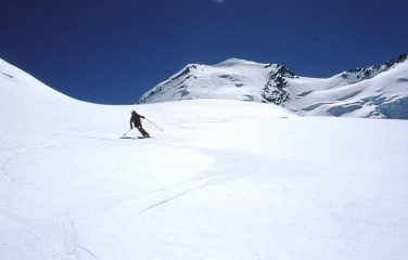 poco sotto il Passo di Verra 3848 m.