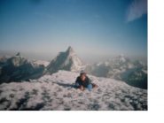 In vetta al Breithorn con dietro il Cervino tra la Dent d'Herens a sx e la Dent Blanche a dx