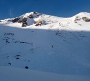 Il pendio finale e sulla destra il colle 2600 mt.