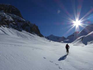 Salendo verso i Baraquements de Viraysse