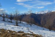 Al colle appaiono le cime delle valli di Lanzo