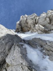 Secondo canale da noi fatto. Saltino misto ghiaccio e roccia a metà 