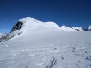 La cima vista da dove si abbandonano le piste.