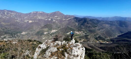 Verso val Pennavaire