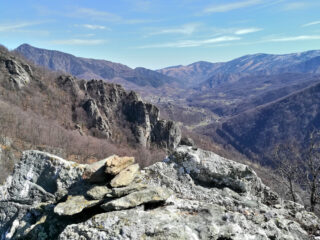 Rocca Lusoira. Viù sulla sfondo.