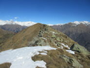 cresta fra la croce e la tavola d'orientamento