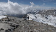 Discesa dalla cima a piedi