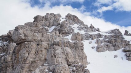 dal colletto la parte alpinista per la cima