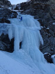 La cascata vista dalla base