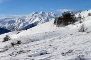 Veduta sul gruppo dello Chateau Blanc salendo alla Leissé