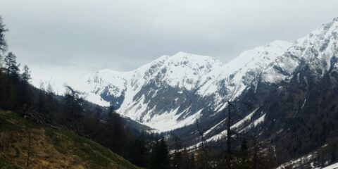 vista verso il fondovalle col M. Flassin