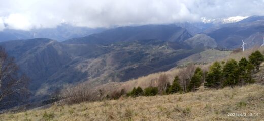 Percorso di discesa dalla cima verso San Bernardo 