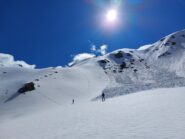 alla base della rampa ripida, di neve dura