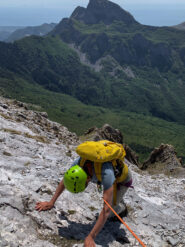 Ultime placche detritiche sotto la vetta