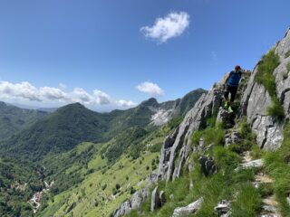 Sentiero verso il monte Macina