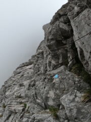 Tratti attrezzati sotto la vetta Sud del Sella