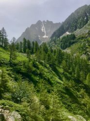 Il Canalone di Lourousa e la parete nord del Corno Stella