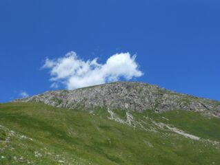 Monte Omo, a destra la cresta Est