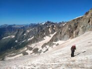 Avvicinamento sul ghiacciaio con neve abbondantissima