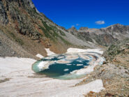 Ultimo lago di Fremamorta ancora in fase di disgelo