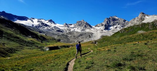 Le montagne di confine con la Vanoise e ciò che rimane del ghiacciaio di Fond