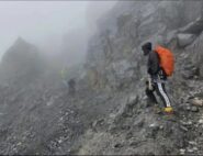 Nebbia sulla via del ritorno