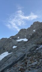 Il punto in cui tagliare il torrente sullo zoccolo basale del Lauteraarhorn 