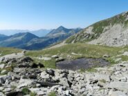 Laghetto tra il Passo dell'Omo e la cresta