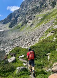 In salita verso l'haut pas dal bivacco zappelli