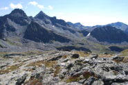 Dalla cima: Rothorn, Testa Grigia e Sarezza; sullo sfondo P. Valfredda, Corno Vitello e Corno Bussola