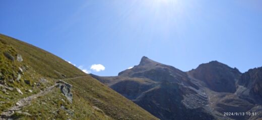 Il Monte Cervet (m.2984) dalla salita verso il Colle di Rui 