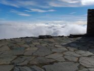 dal Ca' d'Asti: sempre una bella balconata prima di immergersi nelle nebbie