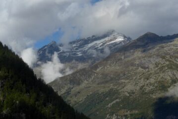 Appare la testata della Val Grande