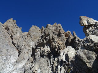 In cresta: un caos di torri e torrioni