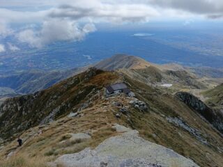 rifugio visto dalla cima