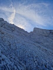 avvicinamento lunare visto dal rifugio (la cresta è lo speroncino ben visibile)