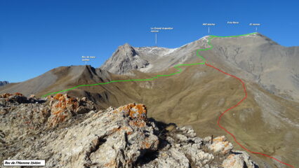Parte del percorso visto dal Roc de l'Homme. In verde quella di salita in rosso la variante in discesa senza passare dal Piano dei Morti. 