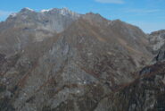 Dalla vetta: Colle Valdobbia col Rifugio Sottile e Corno Bianco