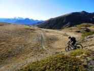 Sulla variante di destra sotto i laghi, più facile 