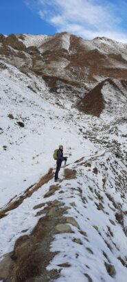 Salendo verso il rifugio 