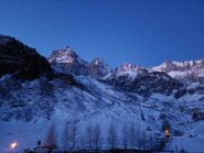 L'alba sul Monviso (foto E. Lana).