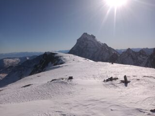 Il Monviso visto dalla cima.