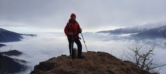 sulla vetta del Monte Ciarmetta senza segno o indicazione